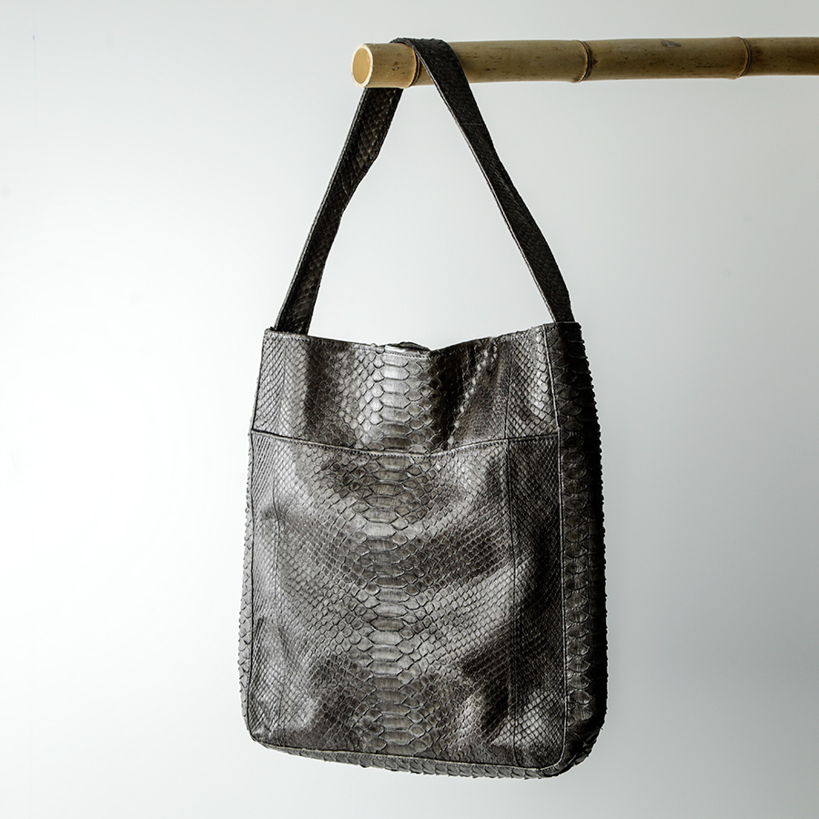 Kundalini City Slang skuldertaske - grå